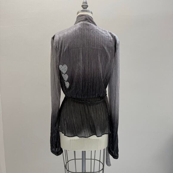 PatBO
Ombre Wrap Top 🩶 - Picture 13 of 15